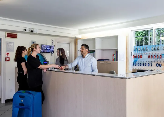 Christian Ideale Per Famiglie 3* Riccione