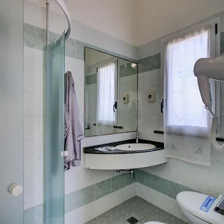 Christian Ideale Per Famiglie 3* Риччоне