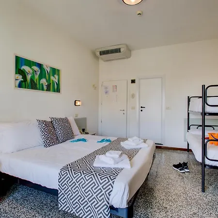 Christian Ideale Per Famiglie Отель Риччоне