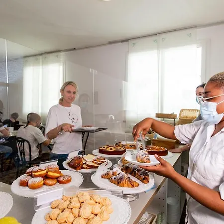 Christian Ideale Per Famiglie 3* Риччоне